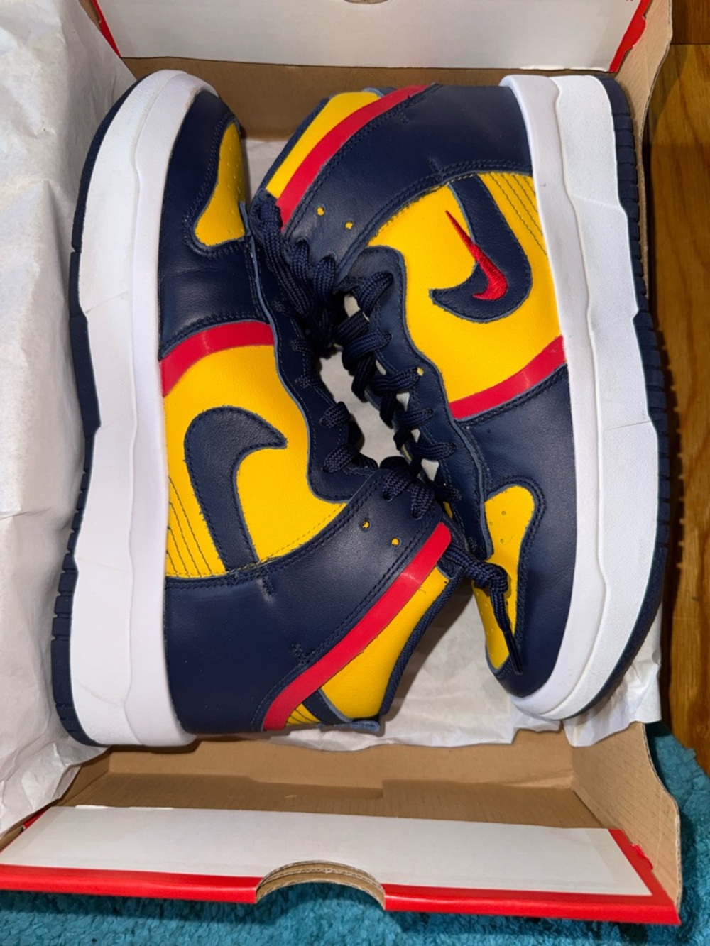 Women’s Nike Dunk High Up